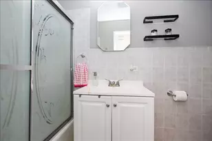 814 Oriole Dr, Streamwood, IL 60107 - Photo 14