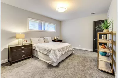 3625 N Campbell Avenue, Chicago, IL 60618 - Photo 32