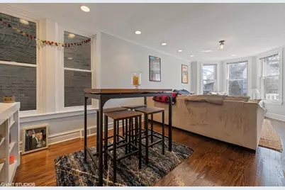 2224 W Melrose Street #1, Chicago, IL 60618 - Photo 4