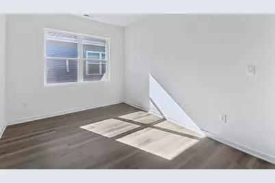 777 Plateau Drive, Pingree Grove, IL 60140 - Photo 8