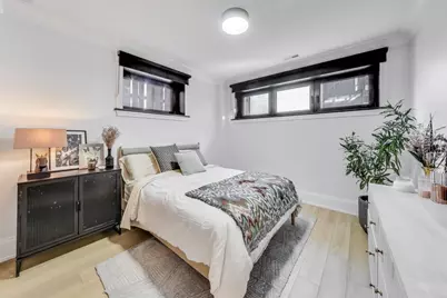 1363 W Hubbard Street #1, Chicago, IL 60642 - Photo 18