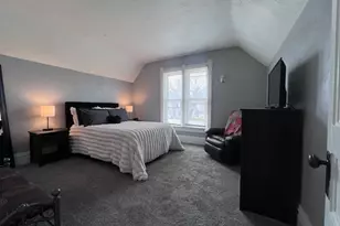 317 Lake Ave, Woodstock, IL 60098 - Photo 6