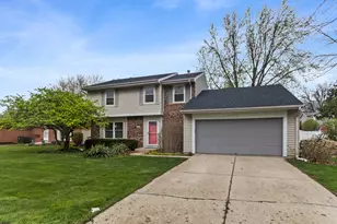 1435 Sunnybrook Dr, Naperville, IL 60540 - Photo 2