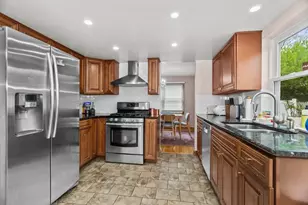 1435 Sunnybrook Dr, Naperville, IL 60540 - Photo 6