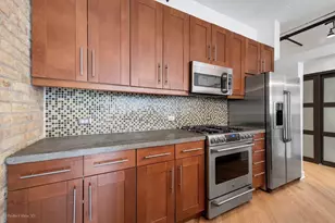 [Address not provided], Chicago, IL 60654 - Photo 8