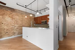 [Address not provided], Chicago, IL 60654 - Photo 6