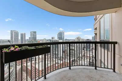 400 N La Salle Drive #2808, Chicago, IL 60654 - Photo 18