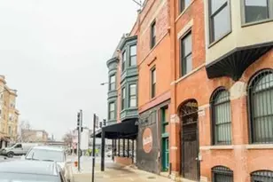 866 W Aldine Ave, Chicago, IL 60657 - Photo 1