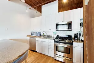 550 N Kingsbury St, Chicago, IL 60654 - Photo 8