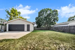 217 Sherman Ave, Montgomery, IL 60538 - Photo 20