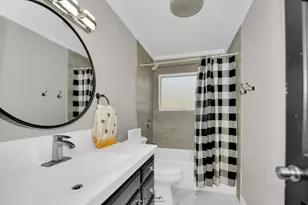 217 Sherman Ave, Montgomery, IL 60538 - Photo 10