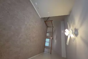 1710 Coach Dr, Naperville, IL 60565 - Photo 10