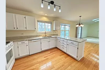 6146 Golfview Drive, Gurnee, IL 60031 - Photo 6