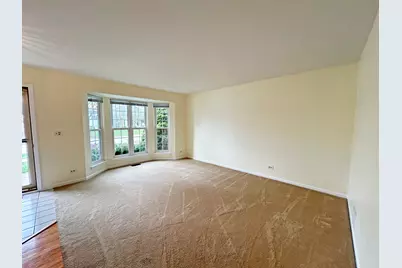 6146 Golfview Drive, Gurnee, IL 60031 - Photo 2