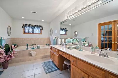 321 Royal Oak Drive, Steger, IL 60475 - Photo 18