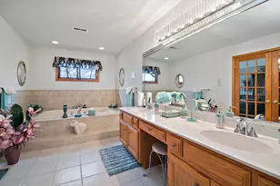 321 Royal Oak Dr, Steger, IL 60475 - Photo 18