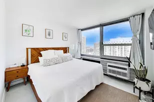 1255 N Sandburg Terrace, Chicago, IL 60610 - Photo 8