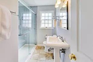 798 S Linden Ave, Elmhurst, IL 60126 - Photo 10