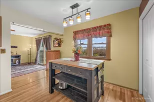 422 Princeton Dr, North Aurora, IL 60542 - Photo 18