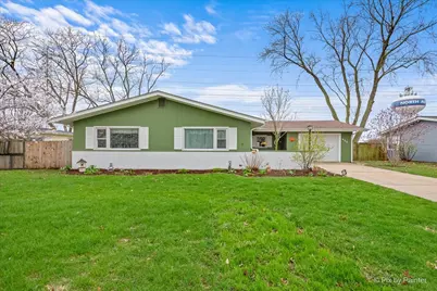 422 Princeton Drive, North Aurora, IL 60542 - Photo 1