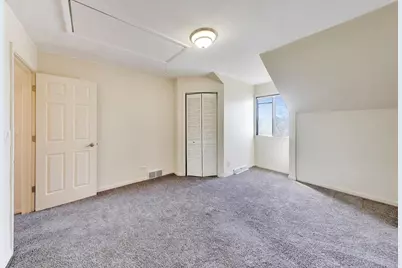 828 Village Quarter Road #A, West Dundee, IL 60118 - Photo 8