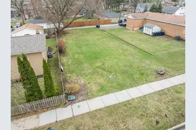 [Address not provided], North Chicago, IL 60064 - Photo 2