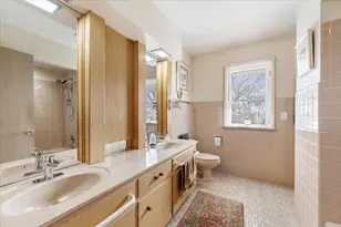 631 S Fern Ct, Elmhurst, IL 60126 - Photo 18