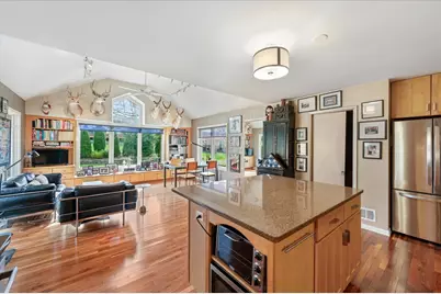 631 S Fern Court, Elmhurst, IL 60126 - Photo 12