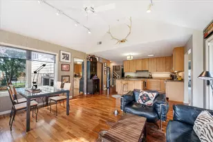 631 S Fern Ct, Elmhurst, IL 60126 - Photo 14