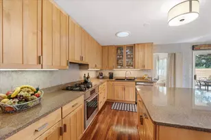 631 S Fern Ct, Elmhurst, IL 60126 - Photo 10