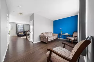 34040 N Jenna Ln, Gurnee, IL 60031 - Photo 2