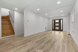 11055 S Ave C, Chicago, IL 60617 - Photo 2