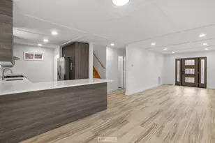 11055 S Ave C, Chicago, IL 60617 - Photo 6