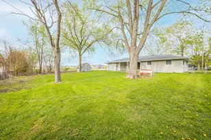 307 Illini Dr, Minooka, IL 60447 - Photo 16