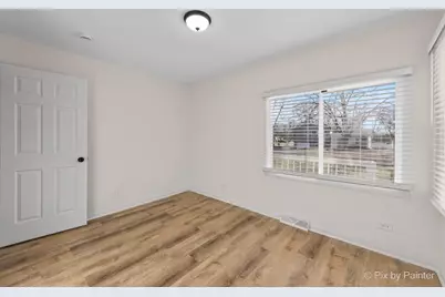 1019 Maple Street, Lake in the Hills, IL 60156 - Photo 10