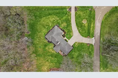 476 Timberland Drive, Dixon, IL 61021 - Photo 8