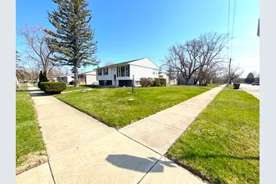 347 E Center Street, Glenwood, IL 60425 - Photo 2