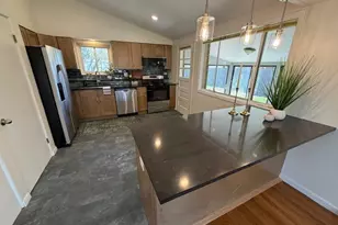 939 S Grace St, Lombard, IL 60148 - Photo 6