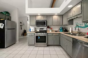 5313 Imperial Dr, Richton Park, IL 60471 - Photo 4