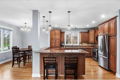 4549 E Larch Avenue, Glenview, IL 60025 - Photo 6