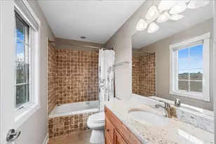 4549 E Larch Ave, Glenview, IL 60025 - Photo 16