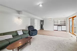 9330 Murray Ct, Morton Grove, IL 60053 - Photo 18