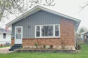 1105 Assell Ave, Aurora, IL 60505 - Photo 2