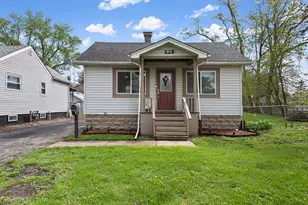 128 Independence Ave, Joliet, IL 60433 - Photo 2