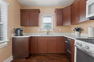 128 Independence Ave, Joliet, IL 60433 - Photo 6