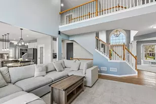 5 Orchid Ct, Streamwood, IL 60107 - Photo 4