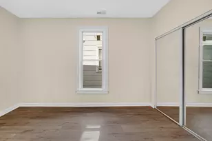 4437 N Drake Ave, Chicago, IL 60625 - Photo 10