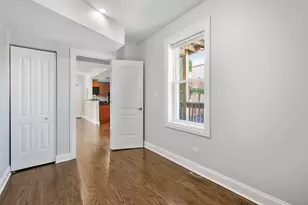 7724 N Ashland Ave, Chicago, IL 60626 - Photo 12