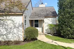 931 Chase Ct, Gurnee, IL 60031 - Photo 2