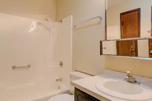 2224 Oneida St, Joliet, IL 60435 - Photo 10